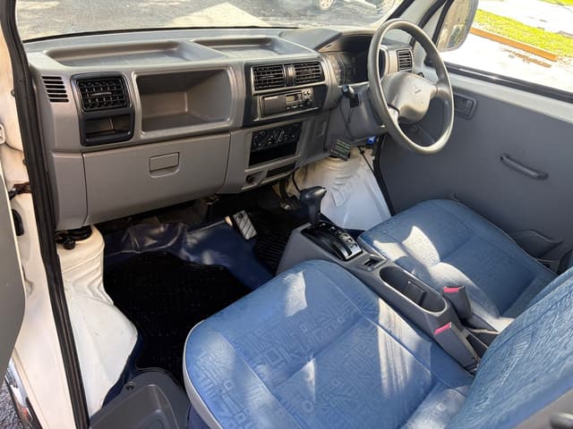 1999 Mitsubishi Minicab JDM car for sale — photo 12 of 19