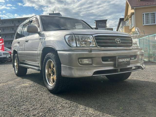 2000 Toyota Land Cruiser JDM car for sale — photo 12 of 19
