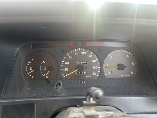 1996 Toyota HiAce JDM car for sale — photo 19 of 25