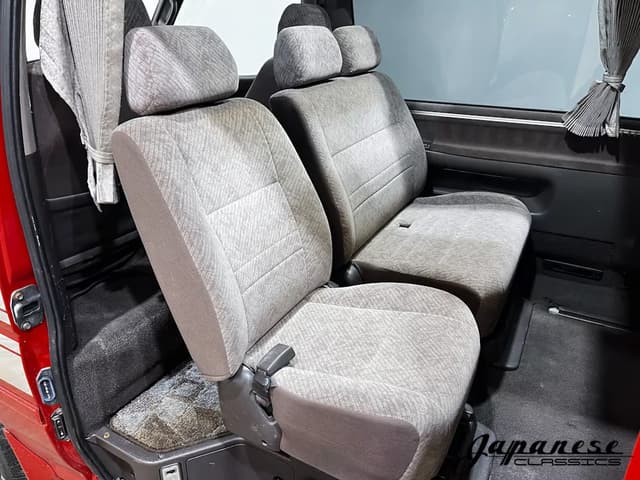 1998 Toyota HiAce JDM car for sale — photo 22 of 25
