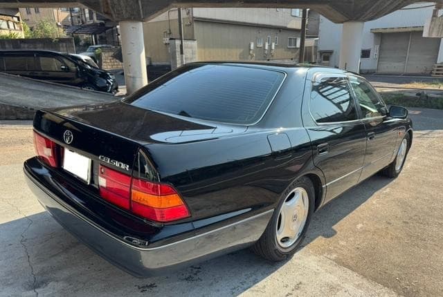 1999 Toyota Celsior JDM car for sale — photo 8 of 25