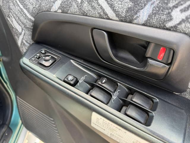 1999 Mitsubishi Pajero JDM car for sale — photo 17 of 25
