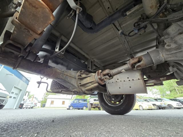 2000 Daihatsu Hijet JDM car for sale — photo 22 of 25