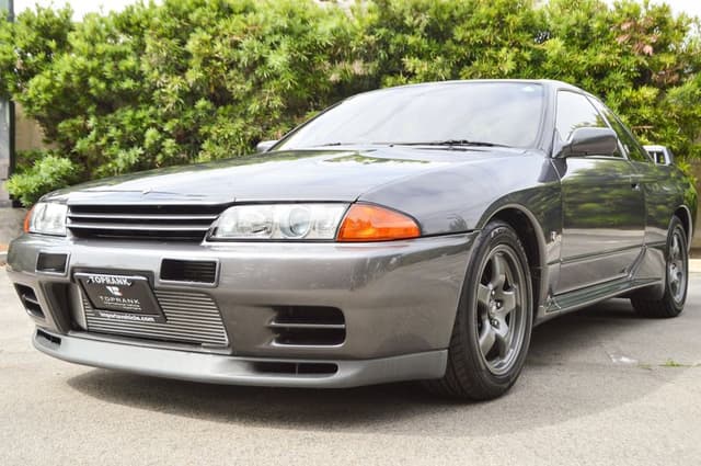 1989 Nissan Skyline JDM car for sale — photo 2 of 25