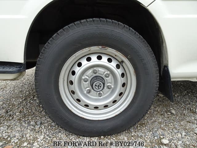 2003 Toyota HiAce JDM car for sale — photo 9 of 25