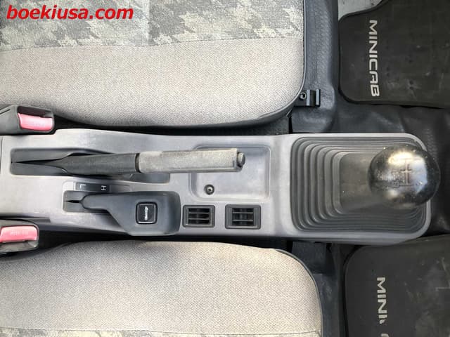 1995 Mitsubishi Minicab JDM car for sale — photo 15 of 23