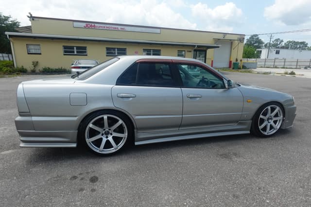 1998 Nissan Skyline JDM car for sale — photo 10 of 17