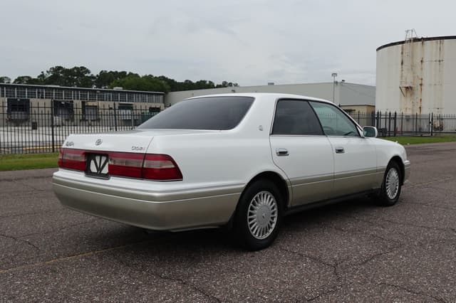 1995 Toyota Crown JDM car for sale — photo 7 of 19