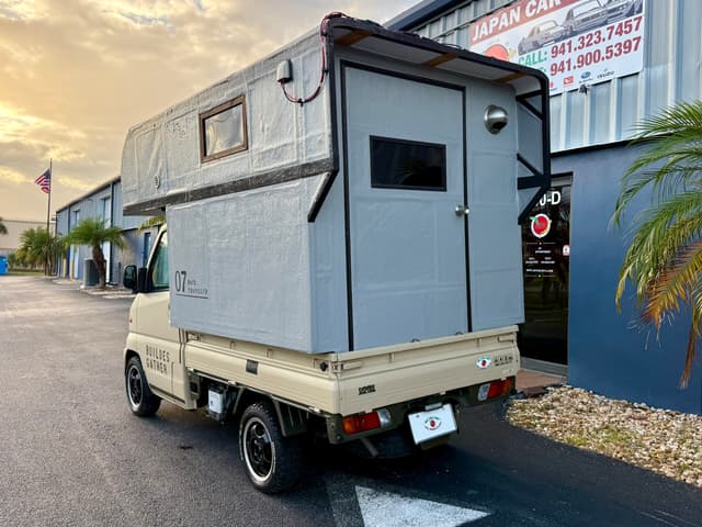 2000 Mitsubishi Minicab JDM car for sale — photo 6 of 21