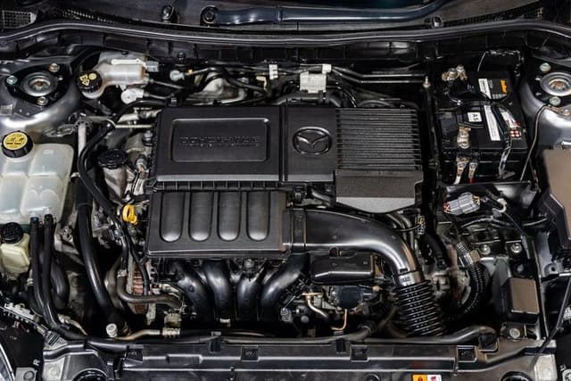 2012 Mazda Axela JDM car for sale — photo 13 of 17
