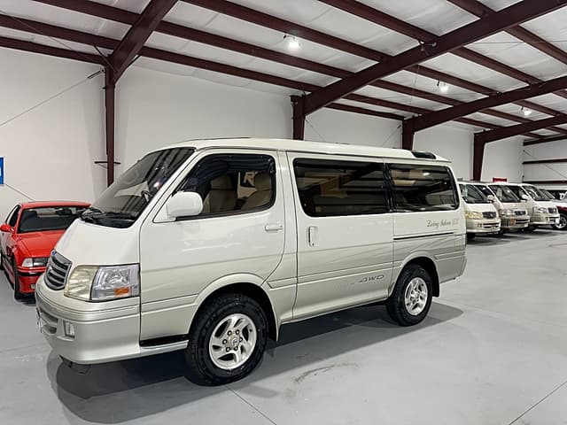 2000 Toyota HiAce JDM car for sale — photo 8 of 14