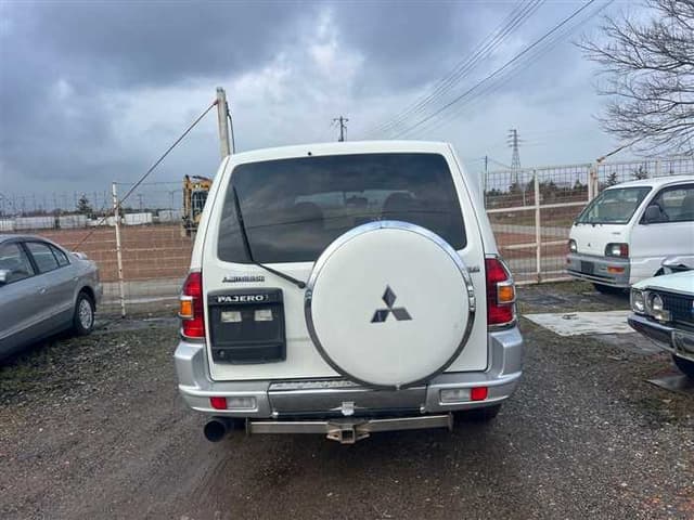 2000 Mitsubishi Pajero JDM car for sale — photo 6 of 25