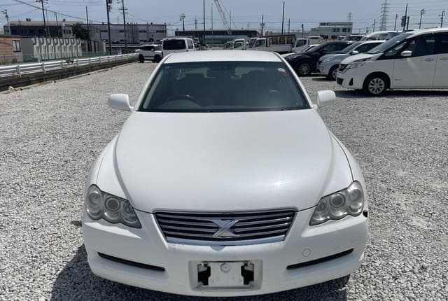 2004 Toyota Mark X JDM car for sale — photo 9 of 10
