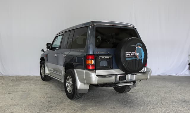 1997 Mitsubishi Pajero JDM car for sale — photo 4 of 23