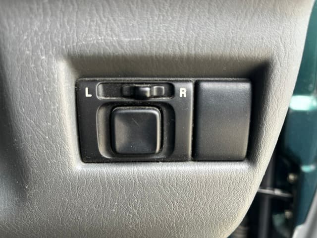 2001 Suzuki Jimny JDM car for sale — photo 16 of 25