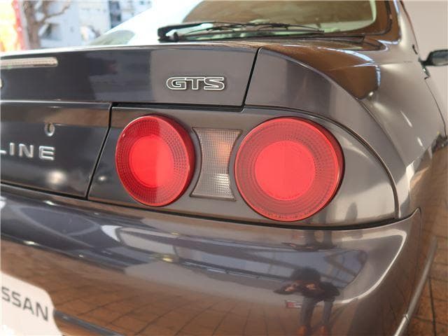 1997 Nissan Skyline JDM car for sale — photo 16 of 24