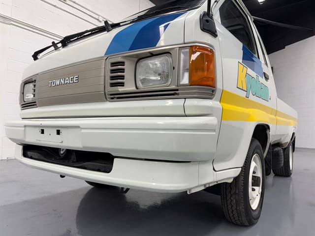 1989 Toyota Townace JDM car for sale — photo 24 of 25