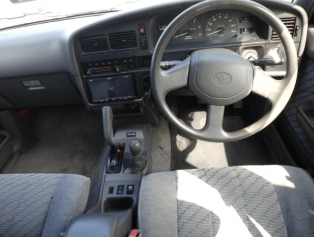1995 Toyota Hilux Surf JDM car for sale — photo 3 of 3