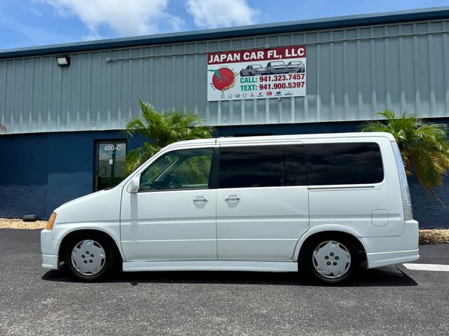 1999 Honda Stepwagon JDM car for sale — photo 4 of 19