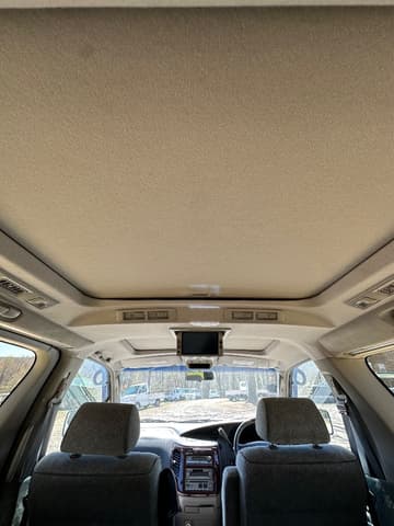 2000 Nissan Elgrand JDM car for sale — photo 23 of 25