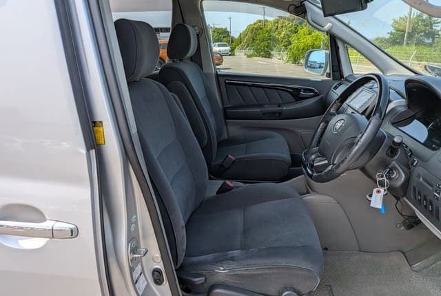 2005 Toyota Alphard JDM car for sale — photo 25 of 25