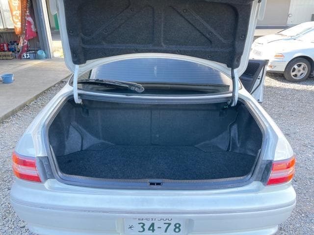1998 Toyota Mark II JDM car for sale — photo 22 of 25