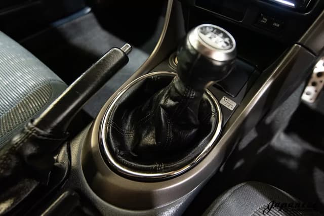 1999 Toyota Altezza JDM car for sale — photo 11 of 25