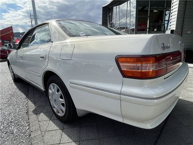 1996 Toyota Mark II JDM car for sale — photo 16 of 25