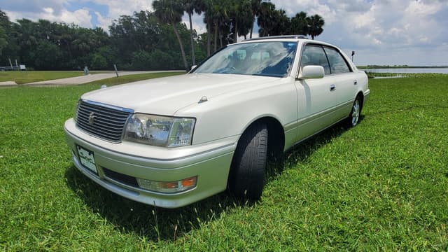 1997 Toyota Crown JDM car for sale — photo 5 of 15