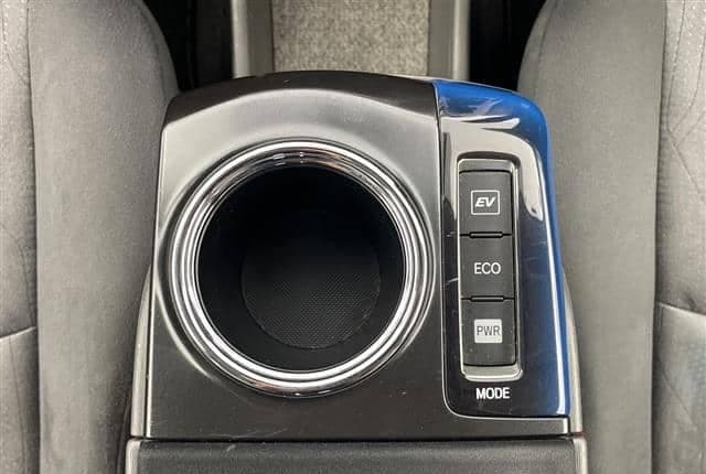 2011 Toyota Prius JDM car for sale — photo 20 of 25