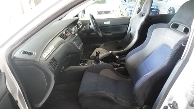2001 Mitsubishi Lancer Evolution JDM car for sale — photo 11 of 16