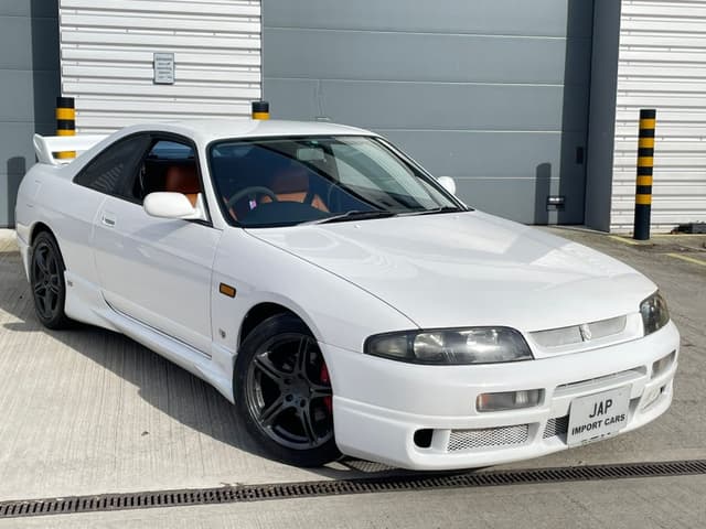 1995 Nissan Skyline JDM car for sale — photo 13 of 25