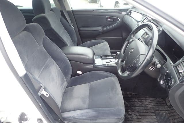 2005 Toyota Crown JDM car for sale — photo 25 of 25