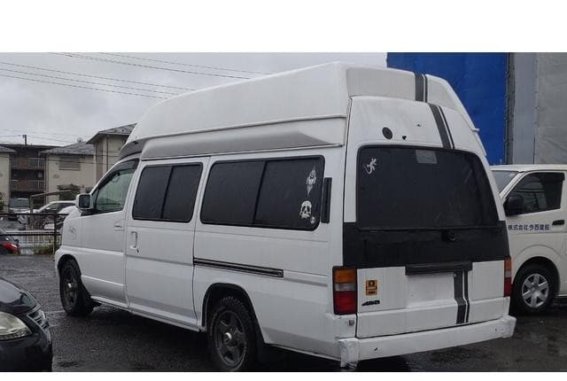 2000 Nissan Elgrand JDM car for sale — photo 9 of 25
