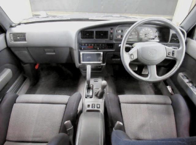 1993 Toyota Hilux Surf JDM car for sale — photo 3 of 3