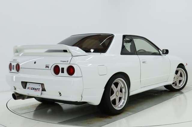 1993 Nissan Skyline JDM car for sale — photo 3 of 10