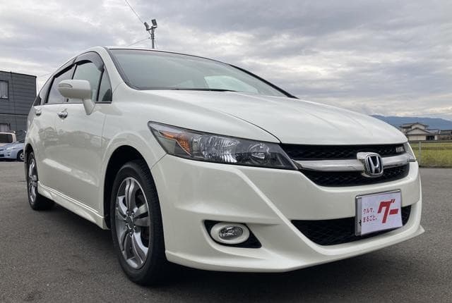 2010 Honda Stream JDM car for sale — photo 15 of 25