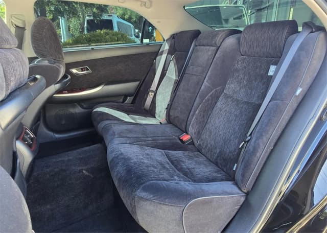 2012 Toyota Majesta JDM car for sale — photo 13 of 19