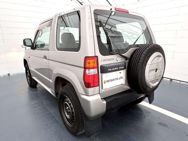 1999 Mitsubishi Pajero Mini JDM car for sale — photo 4 of 10