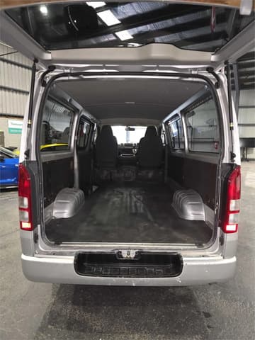 2012 Toyota HiAce JDM car for sale — photo 13 of 21