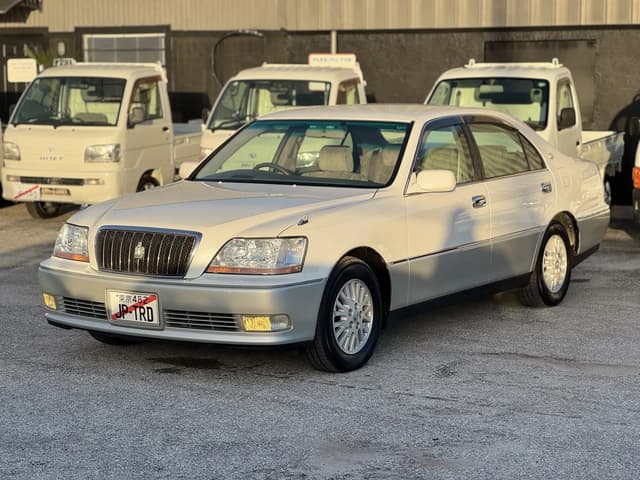 2000 Toyota Majesta JDM car for sale — photo 4 of 25