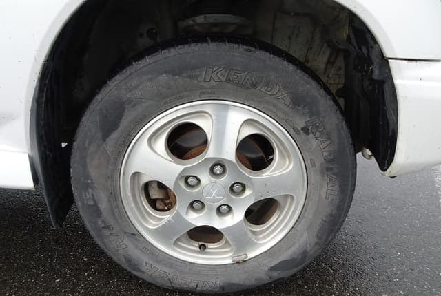 1999 Mitsubishi Pajero JDM car for sale — photo 12 of 25
