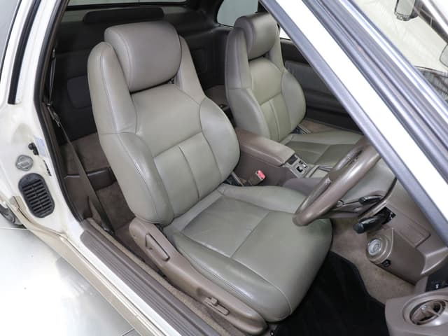 1989 Toyota Soarer JDM car for sale — photo 17 of 25