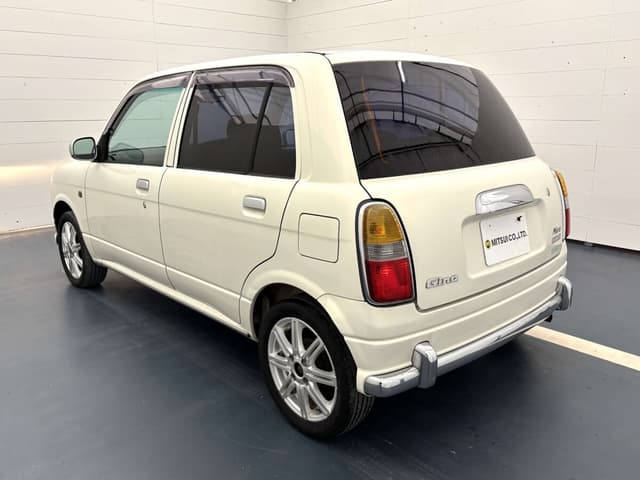2000 Daihatsu Mira JDM car for sale — photo 4 of 25