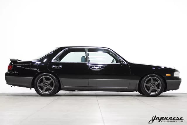 1995 Nissan Laurel JDM car for sale — photo 5 of 25