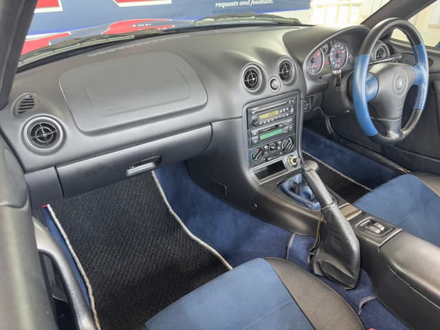 1999 Mazda Roadster (Eunos Roadster / MX-5) JDM car for sale — photo 12 of 25