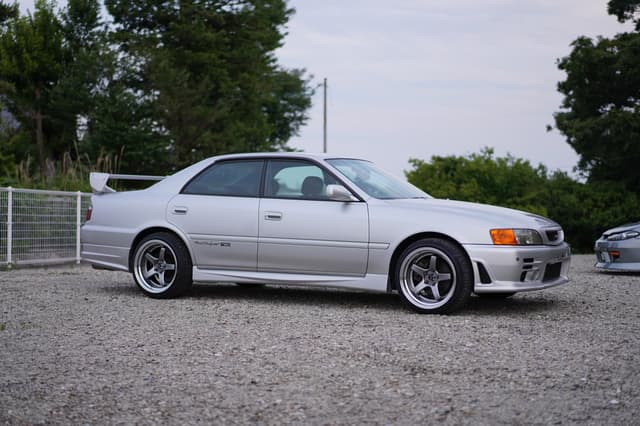 1999 Toyota Chaser JDM car for sale — photo 13 of 24