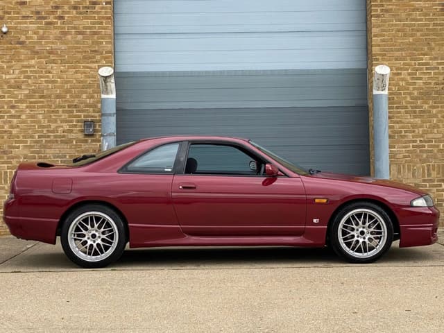 1993 Nissan Skyline JDM car for sale — photo 12 of 25