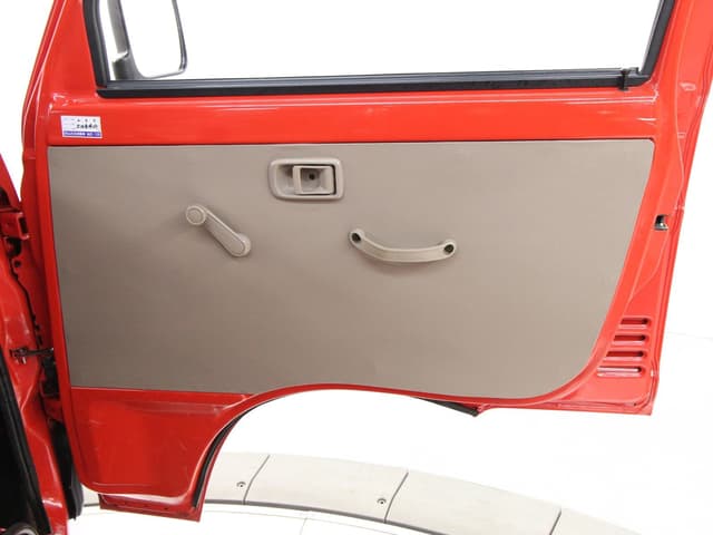 1992 Daihatsu Hijet JDM car for sale — photo 19 of 25