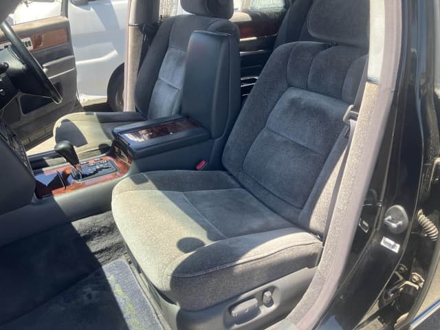 2001 Toyota Century JDM car for sale — photo 7 of 10